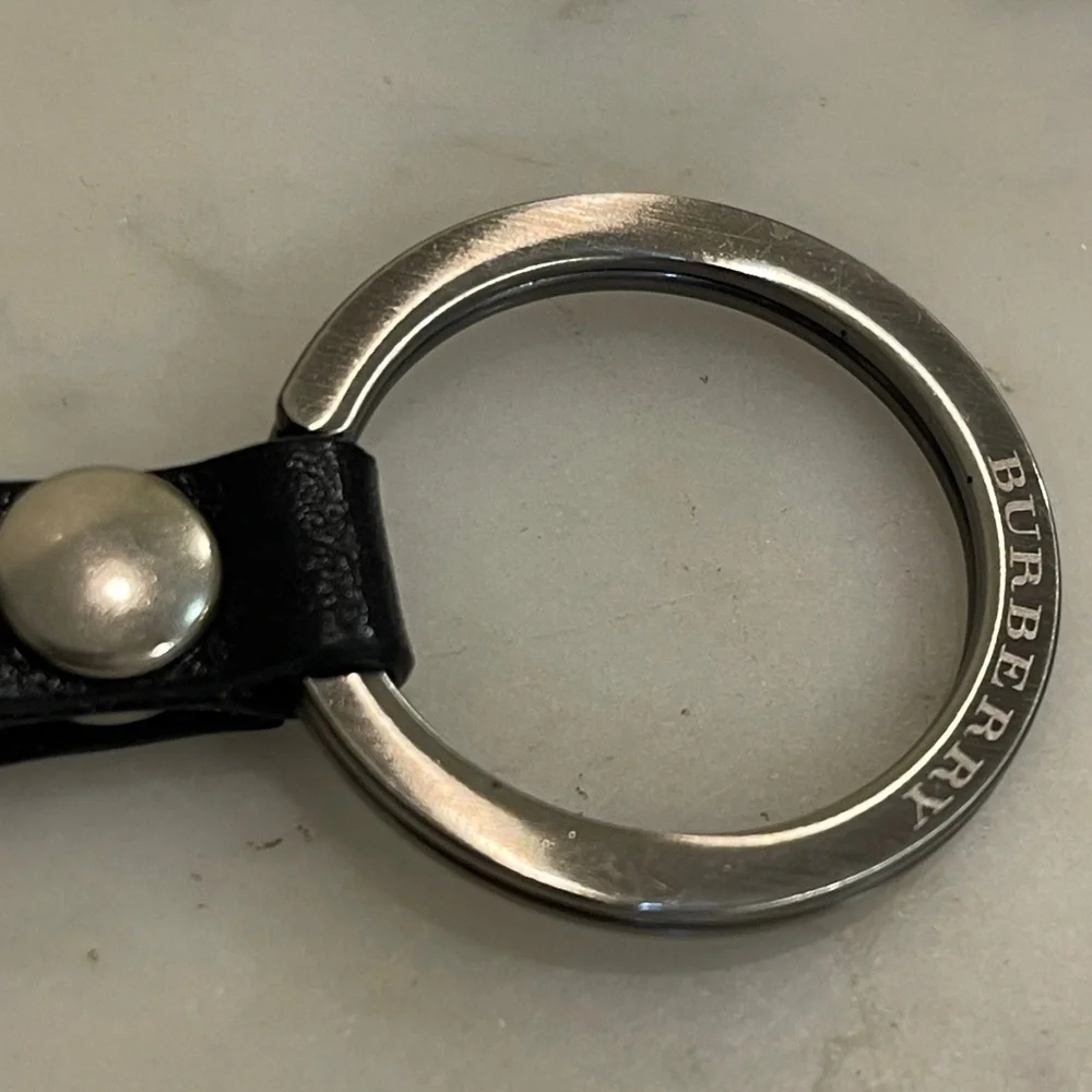 Burberry Brushed Silver Key Ring with Plaid Card Case and Coin Purse - Picture 5 of 13